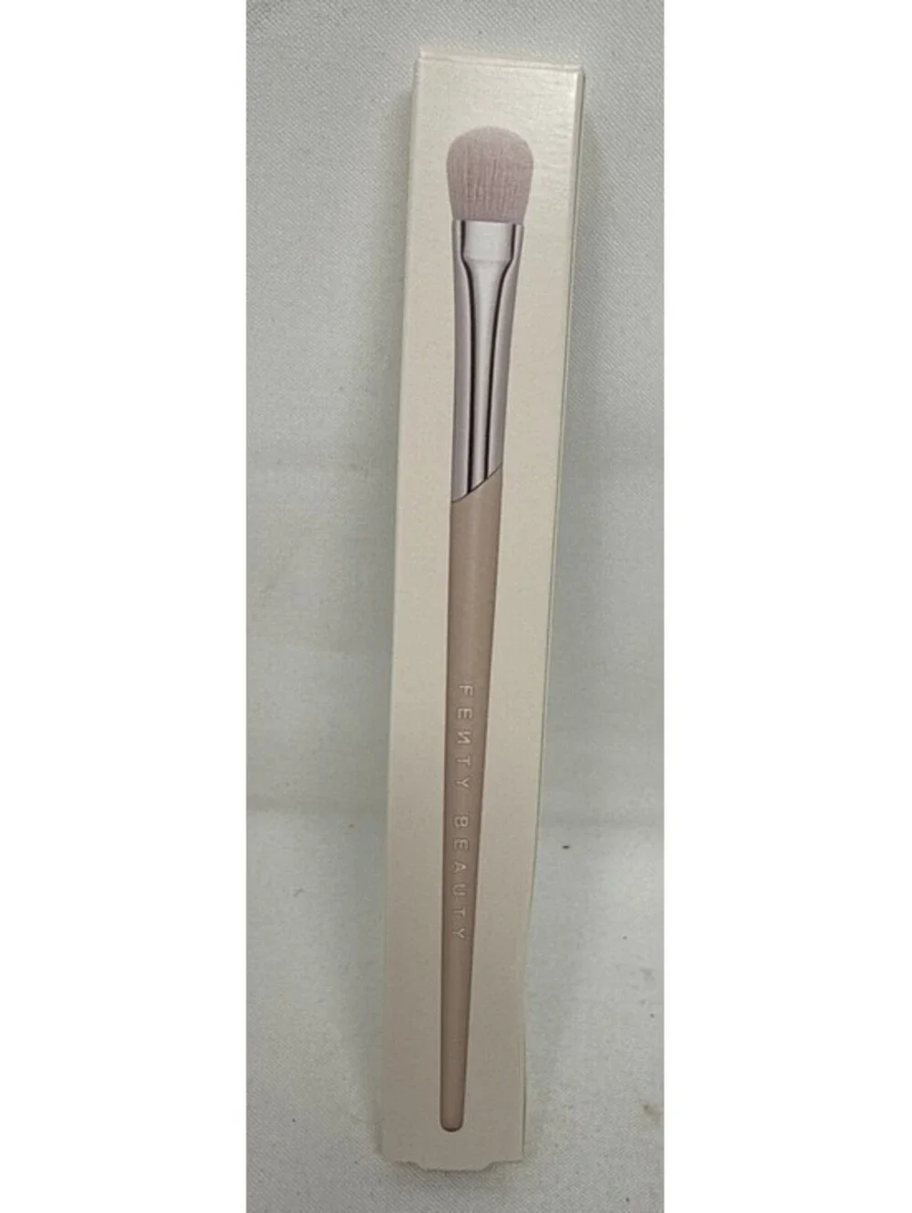 Fenty Beauty Plush Eyeshadow Brush 240 NIB  CJ 2